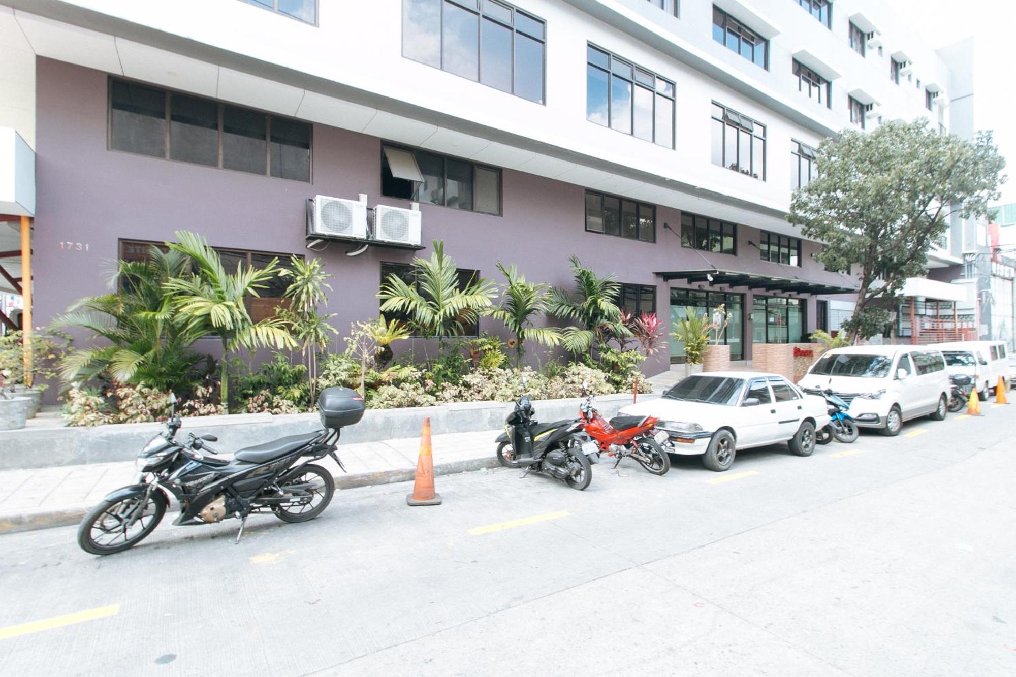Reddoorz Plus At Evangelista Street Makati Макати Экстерьер фото